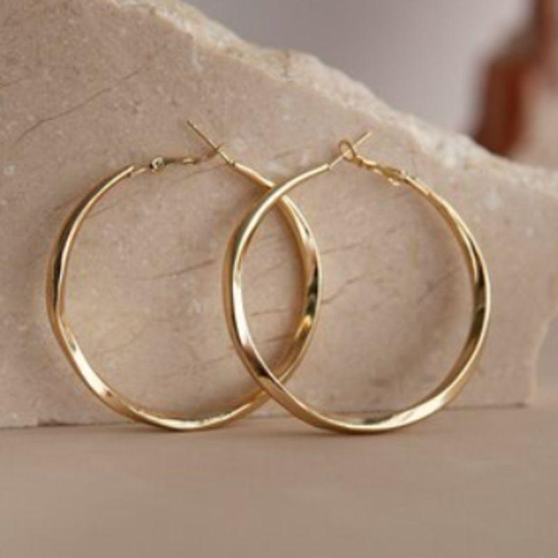 Brinco argola dourado